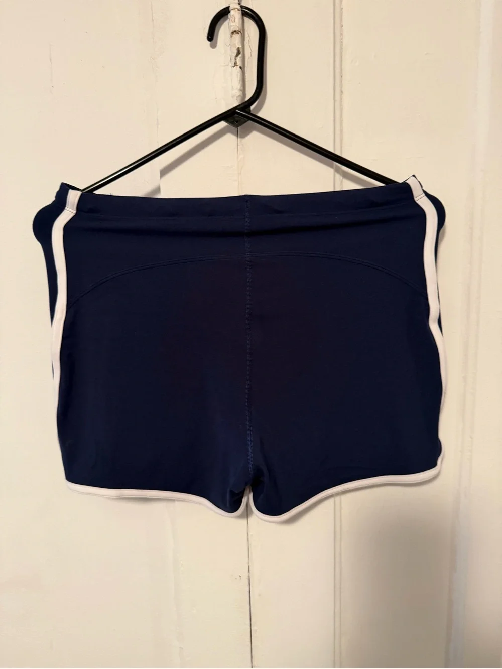 Lululemon Nulu Sporty Trim High Rise Short 3” size 10 NWOT
